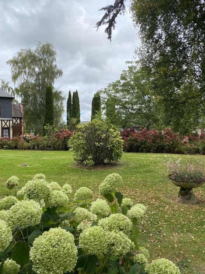 Logis Le Clos Deauville Saint Gatien 외부 사진
